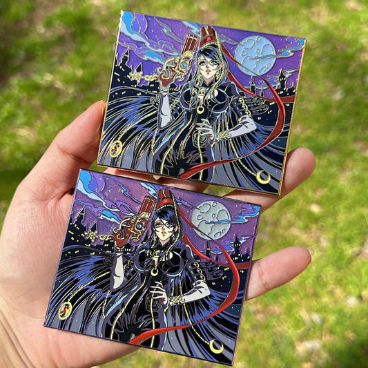 IN HAND : bayonetta pin